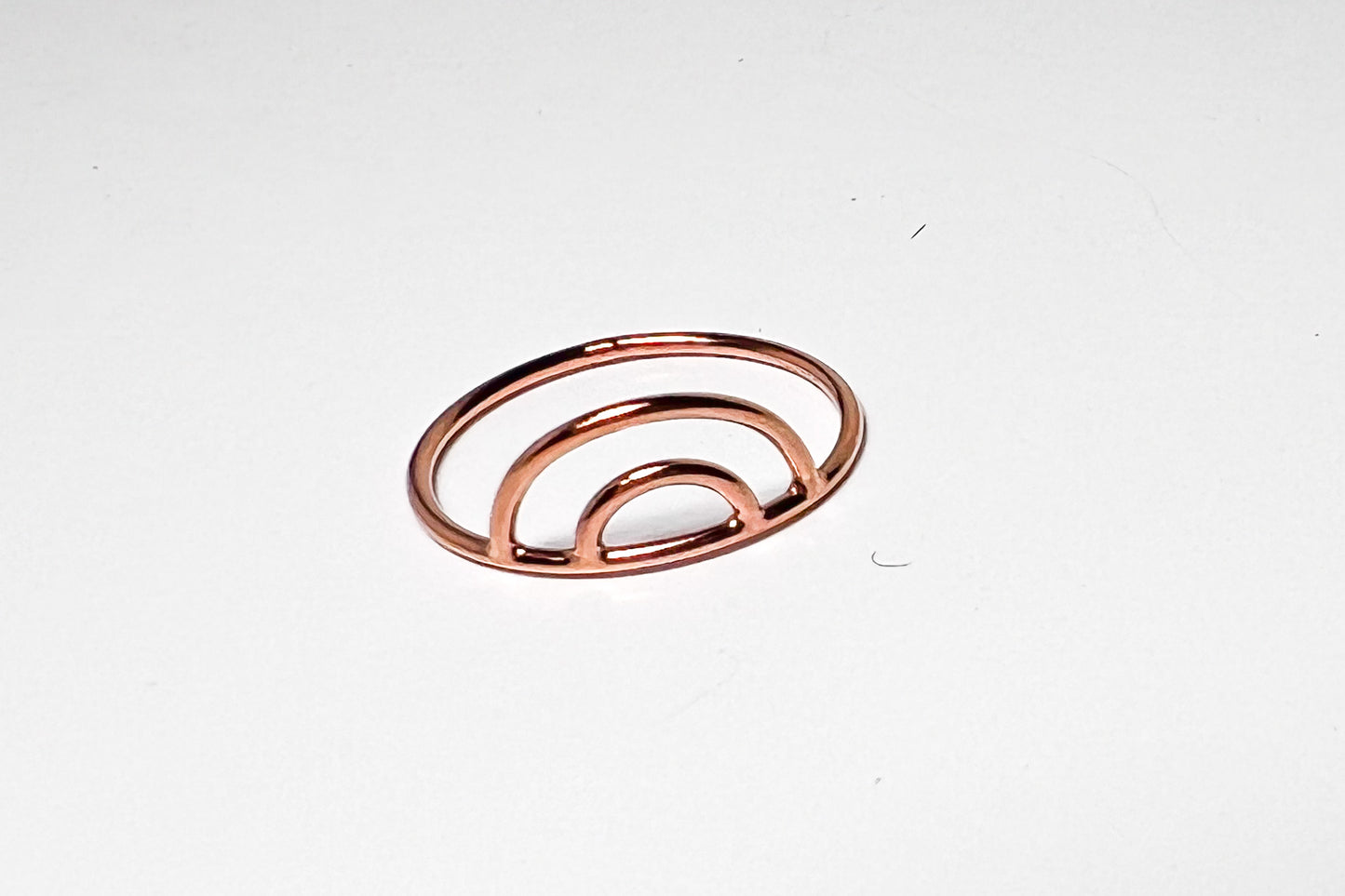 Rosé Arch Ring