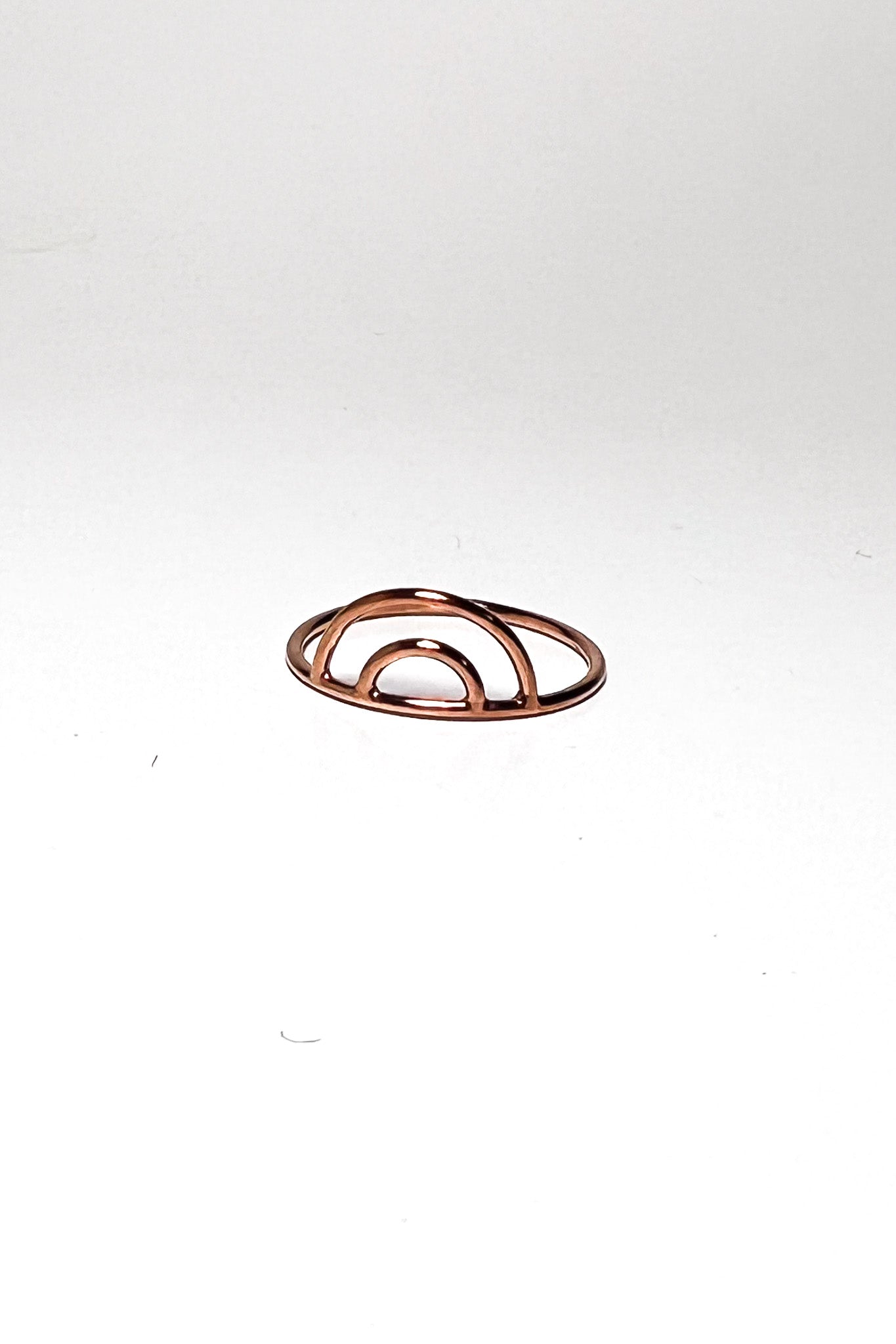 Rosé Arch Ring